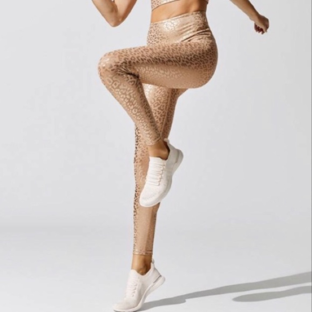 beyond yoga - metallic leopard legging